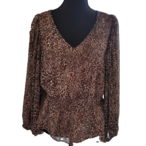1. State Vneck Animal Print Blouse Size Medium NWT